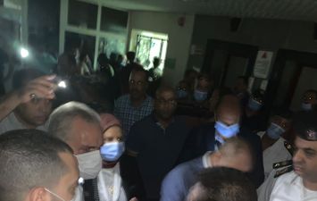 محافظ كفر الشيخ يتابع حريق بالمستشفى العام بسبب ماس كهربائي ونقل 11 حالة في عناية أخرى بالمستشفى ومستشفى مجاور
