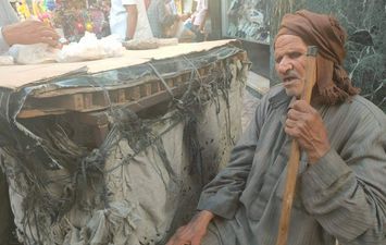 صورة العربي يبيع الخبز 