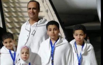 الطبيب جمال الدويني وأبنائه 