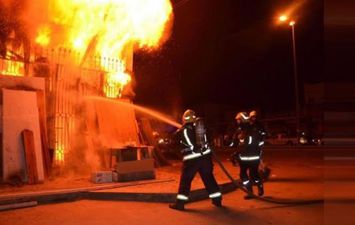 إصابة ٥ أشخاص في حريق في مطعم بالعلمين 