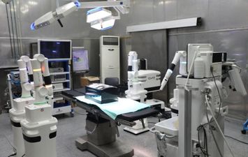 استخدام الروبوت في العمليات الجراحية