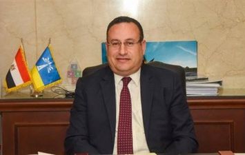 الدكتور عبدالعزيز قنصوة رئيس جامعة الإسكندرية