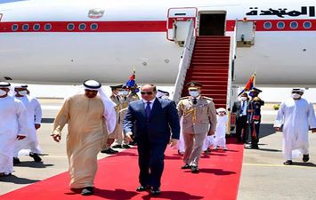 الرئيس السيسي أثناء استقبال رئيس الإمارات