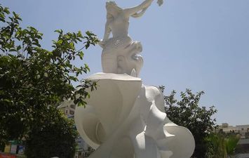 تمثال العروسة بالهانوفيل 