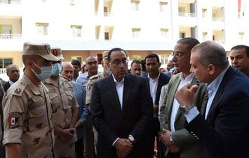 جانب من زيارة رئيس الوزراء لمحافظة الفيوم 