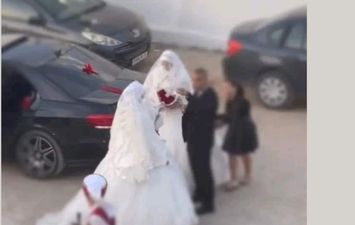 جزائري يتزوج من امرأتين