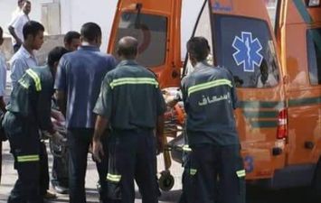 إصابة 13 شخصا في تصادم بين أتوبيس وسيارة ربع نقل على الطريق الدولي بكفر الشيخ