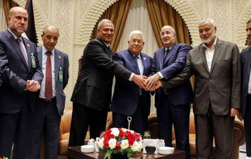 إنهاء الانقسام الفلسطيني