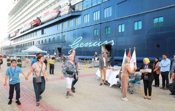 سياحة اليخوت والسفن السياحية 