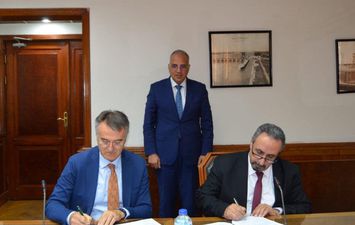 توقيع إتفاق مشروع برنامج تدريب المياه الإيطالى المصرى