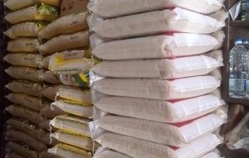 تموين بورسعيد ينفي شائعة اختفاء الأرز 