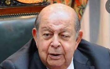 على عيسي