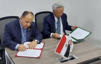 توقيع مذكرة تفاهم لاستضافة اجتماعات البنك الآسيوي للاستثمار في البنية التحتية بشرم الشيخ
