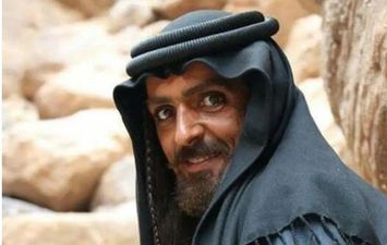 الممثل الأردني أشرف طلفاح