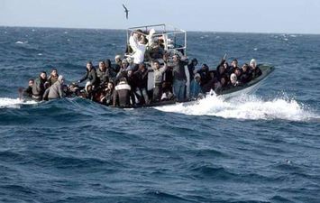 غرق مركب للهجرة غير الشرعية 