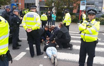 الشرطة البريطانية وحقوق الإنسان