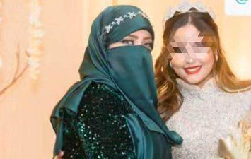  الابنة مع والدتها المتهمة بقتلها ببورسعيد
