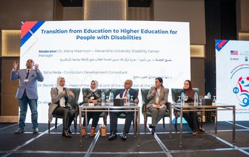 ذوي الإعاقة في التعليم العالي: &quot;نحو تعليم جامعي متاح في مصر&quot;
