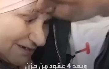 شاب أردني يعثر على أمه المصرية بعد فراق 43 عاما