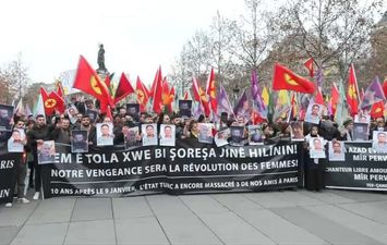 مظاهرات كردية في باريس