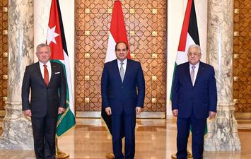 قمة ثلاثية بين مصر والأردن وفلسطين