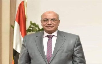  المهندس مصطفى الشيمى رئيس شركة مياه الشرب 