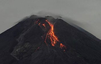 ثوران بركان - أرشيفية