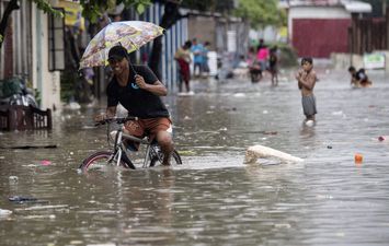  فيضانات الفلبين تتسبب في مقتل وإصابة 24 شخصًا