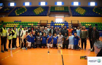 لقاء رياضي لضيوف السفينة لوجاس هوب بالمدينة الرياضية ببورسعيد