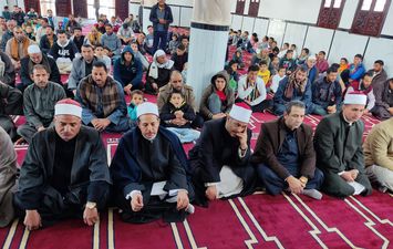 افتتاح مسجدين بقريتين ببلطيم وسيدي سالم بتكلفة 6 ملايين و576 ألف جنيهًا بالجهود الذاتية 