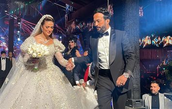أحمد عصام و زوجته من حفل الزفاف 