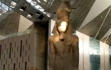 تمثال رمسيس الثاني بالمتحف المصرى الكبير