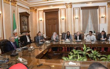 رئيس جامعة القاهرة يعقد لقاء مفتوحا مع مجلس اتحاد الطلاب بتشكيله الجديد