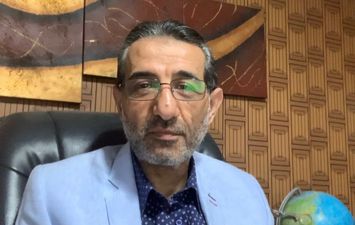 الدكتور عمرو السمدوني، سكرتير شعبة النقل الدولي واللوجيستيات