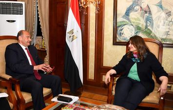 وزيرة الهجرة تلتقي قنصل عام مصر في شيكاجو