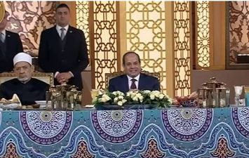 الرئيس السيسي يشارك في حفل سحور بالعاصمة الإدارية