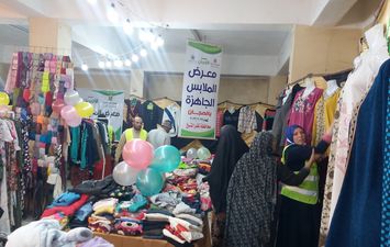 فى أول يوم رمضان.. تنظيم معرض لتوزيع الملابس الجديدة لإسعاد 300 أسرة بمحافظة كفرالشيخ