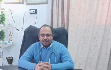 الدكتور محمد حسن، أخصائي القلب والباطنة والسكر ببنى سويف 