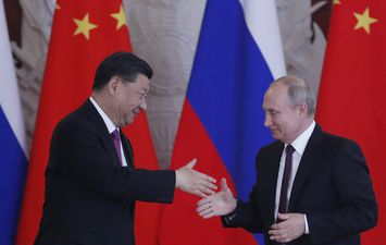  روسيا والصين