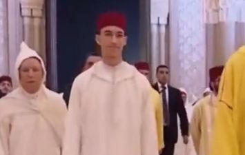 مشهد لولي عهد المغرب يثير الجدل.. &quot;انقسمت الآراء&quot;