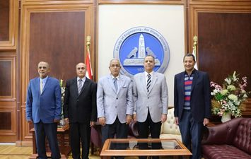 جامعة القاهرة الجديدة التكنولوجية توقع بروتوكول تعاون مع هندسة عين شمس