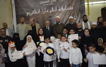 محافظ بورسعيد يكرم 500 طفل من حفظة القرآن الكريم  