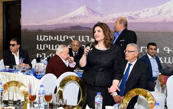 وزيرة الهجرة تشارك في حفل إفطار مع رموز الجالية الأرمينية في مصر