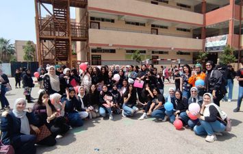  الشهادة الإعدادية ببورسعيد يحتفلون بانتهاء الامتحانات