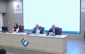 وزير التعليم العالي يرأس الاجتماع المشترك لمجلسي الجامعات الخاصة والأهلية