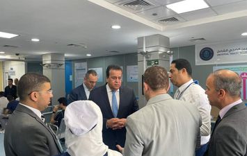وزير الصحة يتفقد أعمال التطوير مستشفى شرم الشيخ الدولي