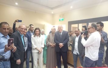 وزيرة الثقافة تفتتح قصر ثقافة نجع حمادي
