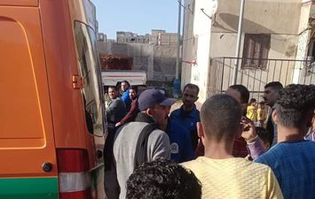 اصابه ٦ أشخاص اثر تصادم سيارتى ربع نقل بأجرة على طريق بورسعيد المطرية 
