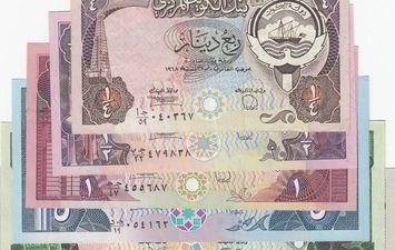 سعر الدينار الكويتي اليوم 