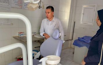 قافلة طبية للكشف الطبي علي الاهالي وصرف العلاج بالمجان بمستشفي سيوة 